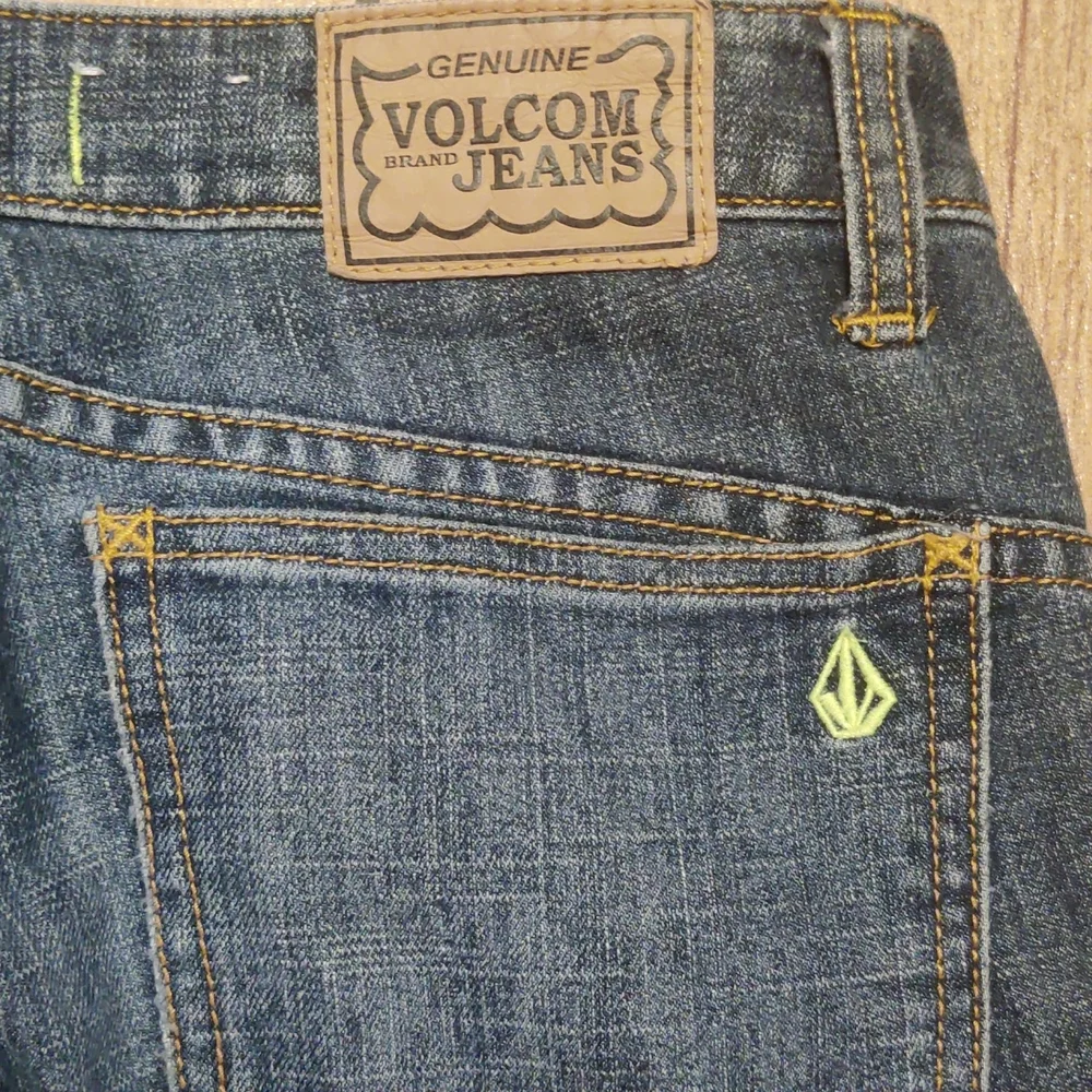 Volcom Jeans - Picture 3 of 14